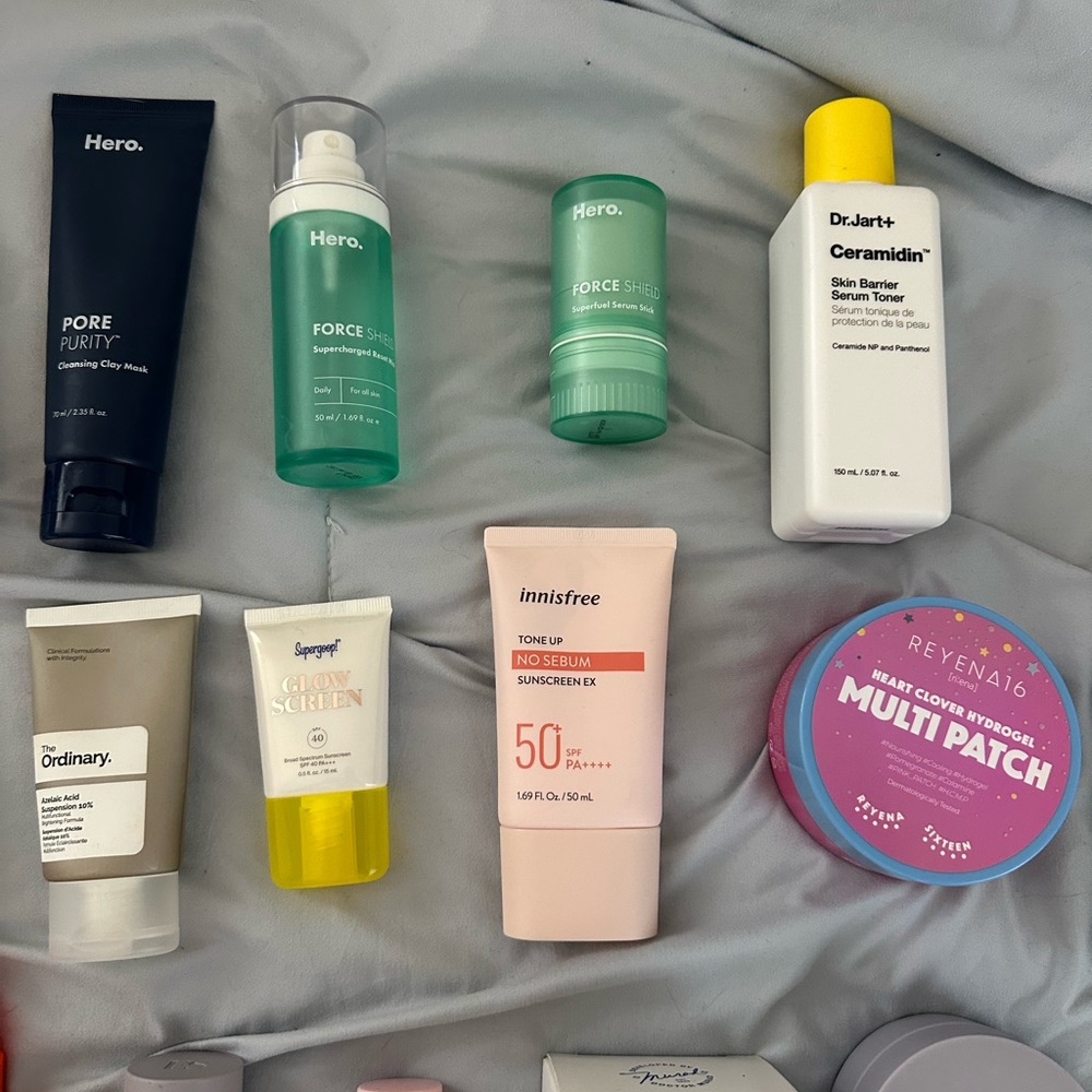 40 Piece Bundle of Skincare - Picture 3 of 5